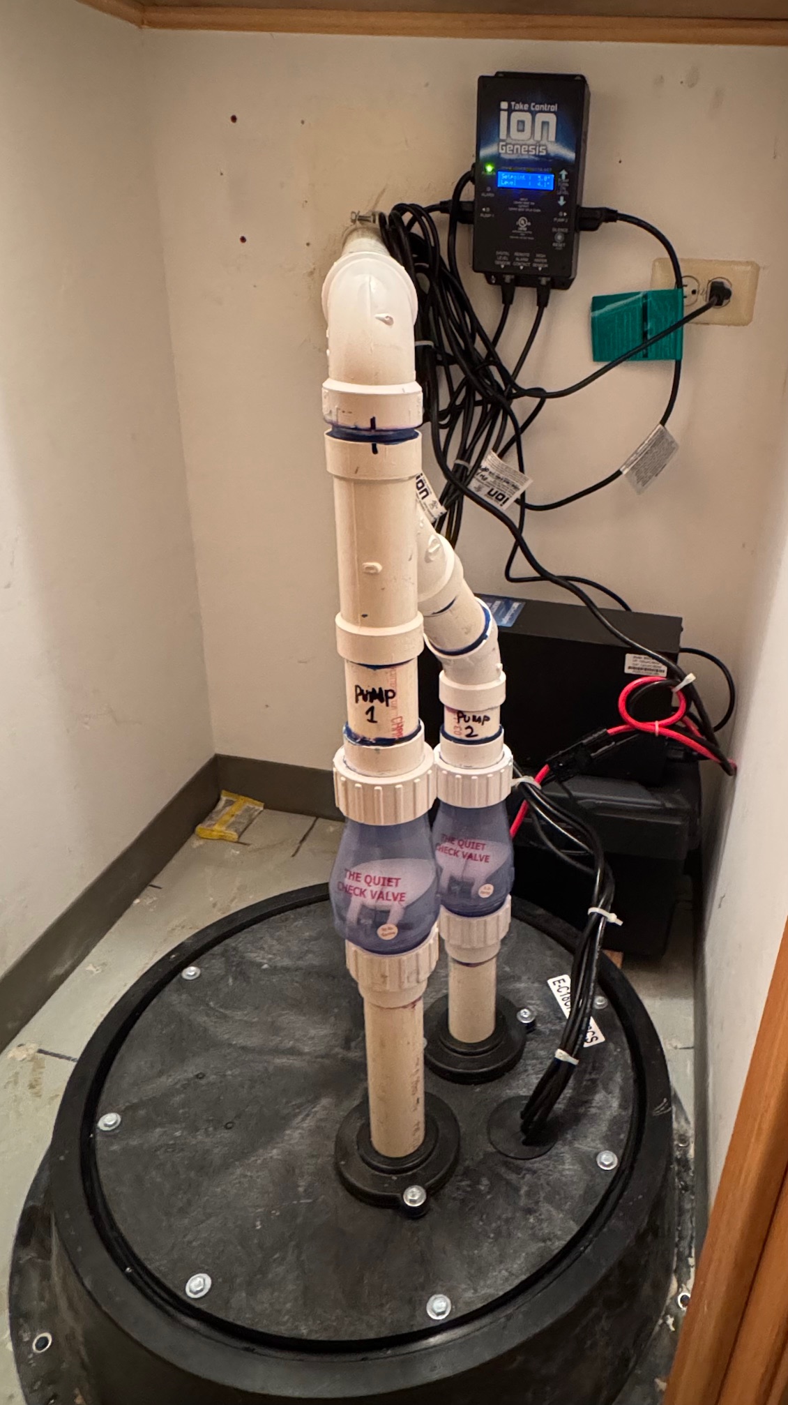 Premium Dual Sump Pump with Battery Backup in Woodridge